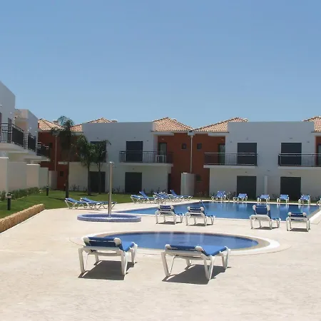 Villa Jardins De *